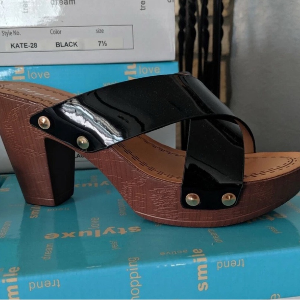 Styluxe,"KATE-2” Black Patent Wooden Heeled Mules